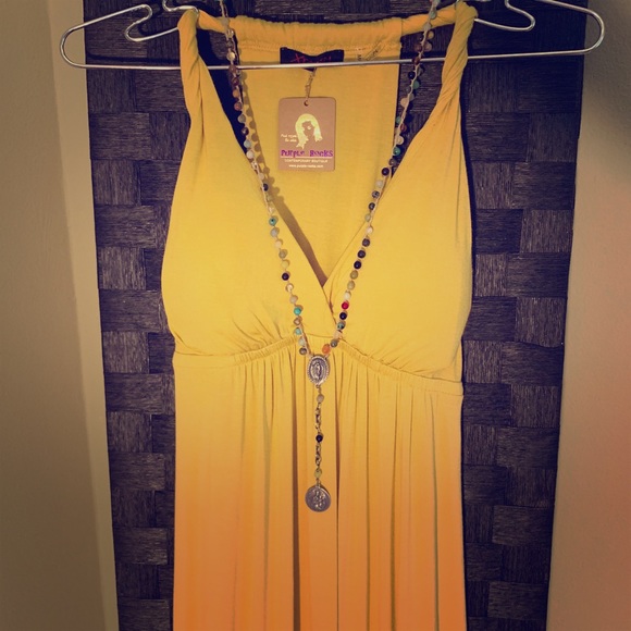 Golden Goddess halter maxi dress - Picture 2 of 3